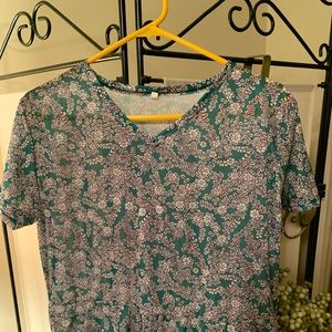 New and never worn. Knee length. Feels handmade